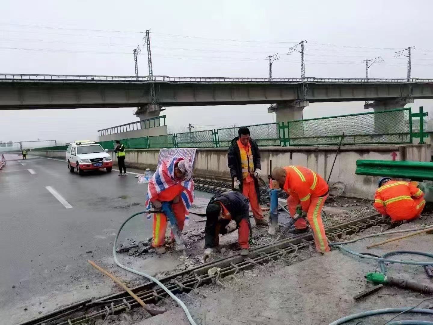 平谷桥梁伸缩缝抢修料